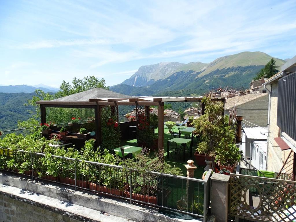 Hotel Monti Azzurri Montemonaco Zewnętrze zdjęcie